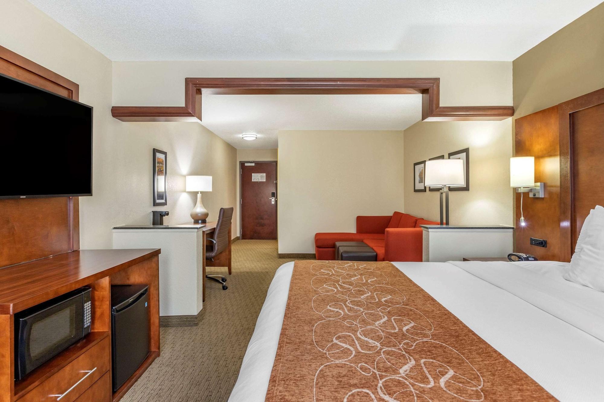 Comfort Suites Grand Rapids North Comstock Park Luaran gambar
