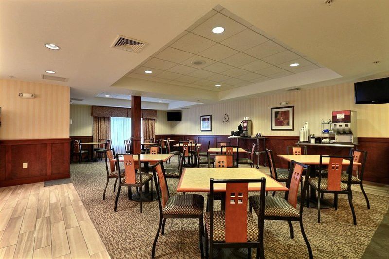 Comfort Suites Grand Rapids North Comstock Park Luaran gambar